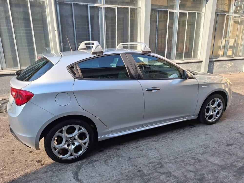 Alfa Romeo Giulietta usata a Torino (2)