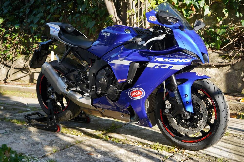 Yamaha YZF R1 (2020 - 25) (3)