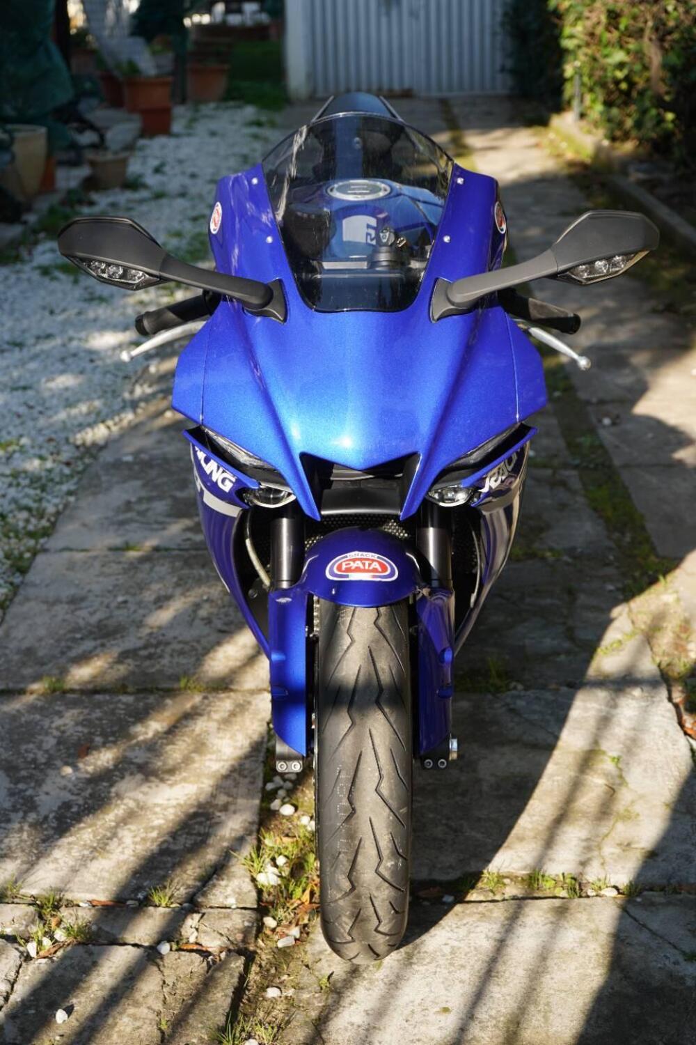 Yamaha YZF R1 (2020 - 25) (7)