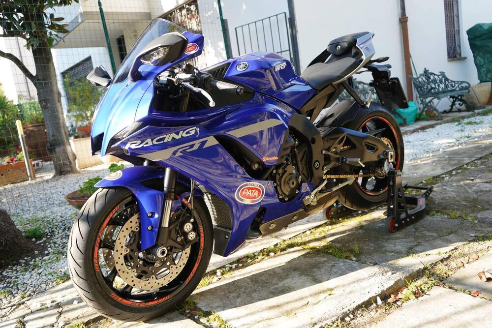 Yamaha YZF R1 (2020 - 25) (4)