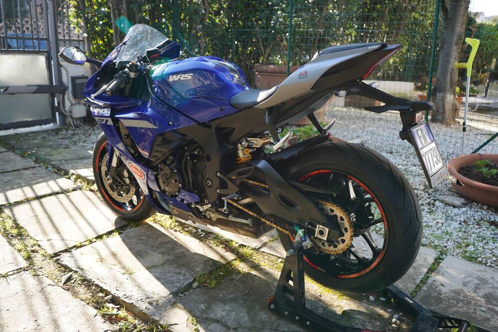 Yamaha YZF R1 (2020 - 25) (5)