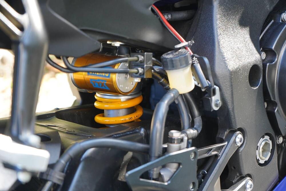 Yamaha YZF R1 (2020 - 25) (8)