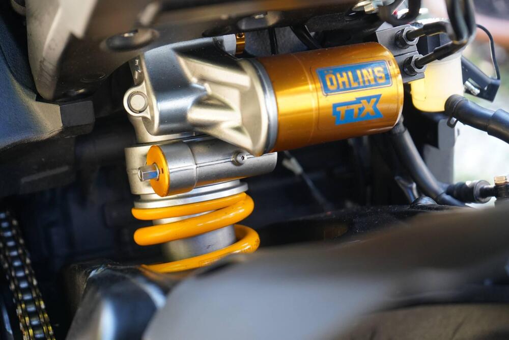 Yamaha YZF R1 (2020 - 25) (9)