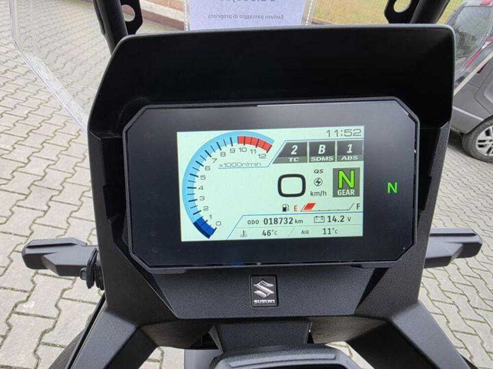 Suzuki V-Strom 800DE (2023 - 24) (7)