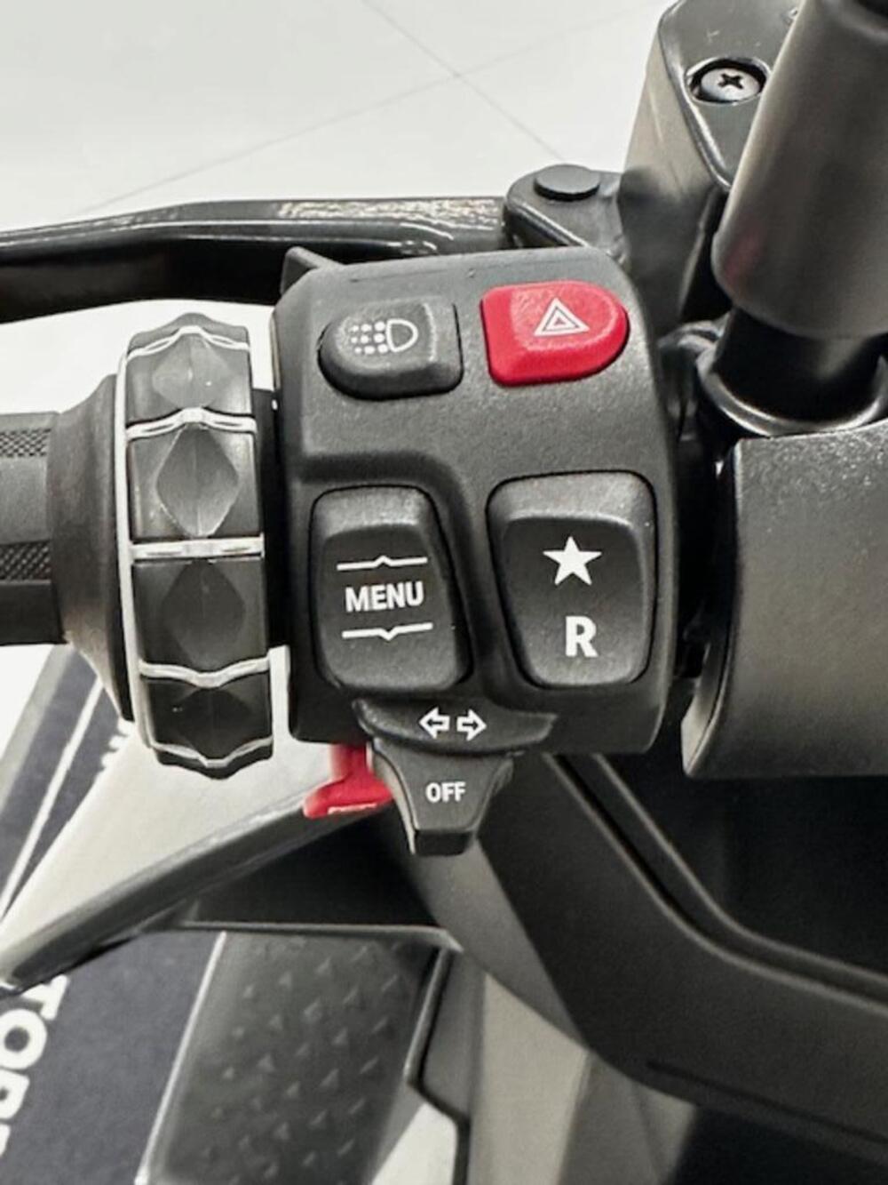 Bmw CE 04 (2021 - 25) (8)