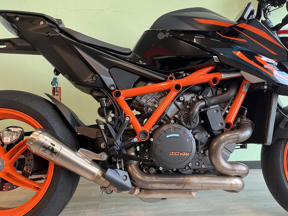 KTM 1290 Super Duke R (2022 - 23) (8)