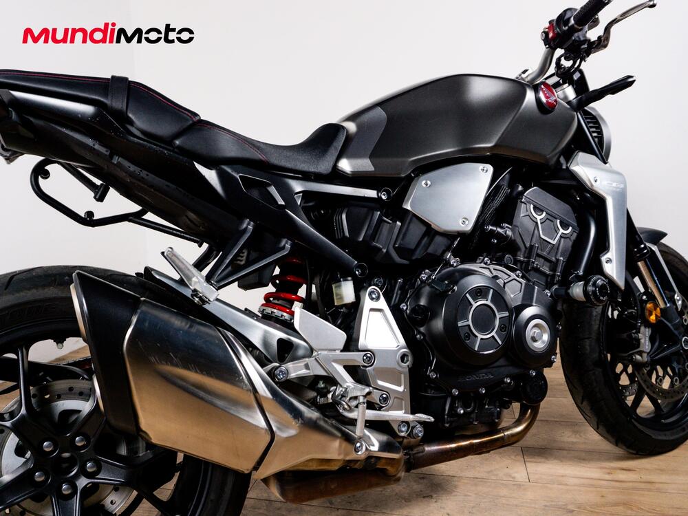 Honda CB 1000 R ABS (2011 - 17) (4)