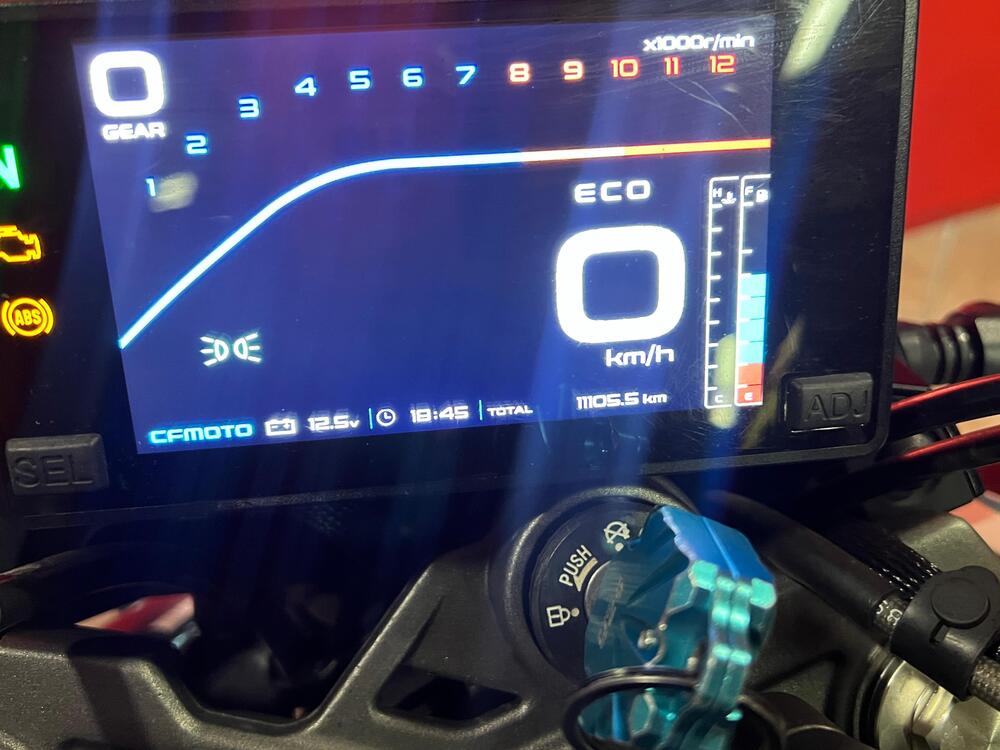 CFMOTO 650NK (2021 - 24) (7)