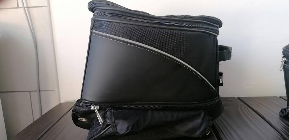 Accessori ducati Monster 696 796 1100 (9)