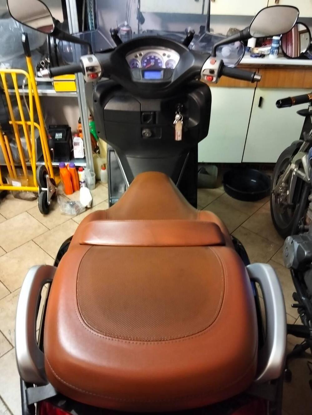 Yamaha XC 300 Versity (4)