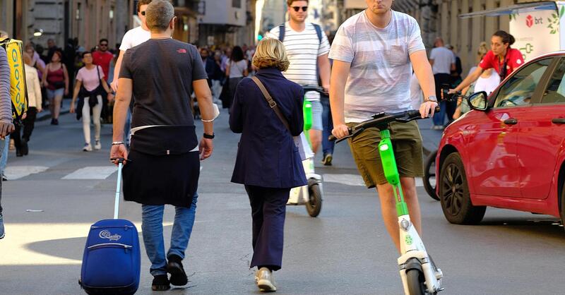 Educazione alla mobilit&agrave;: i monopattini entrano in classe
