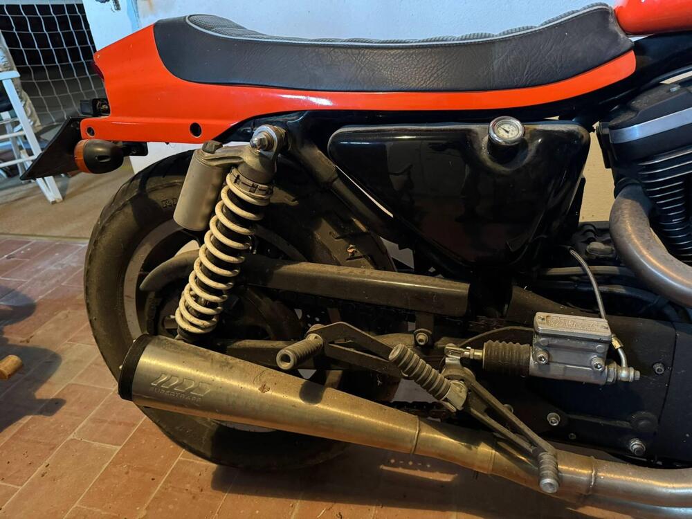 Harley-Davidson 883 Custom (1998 - 00) - XL 53C (2)