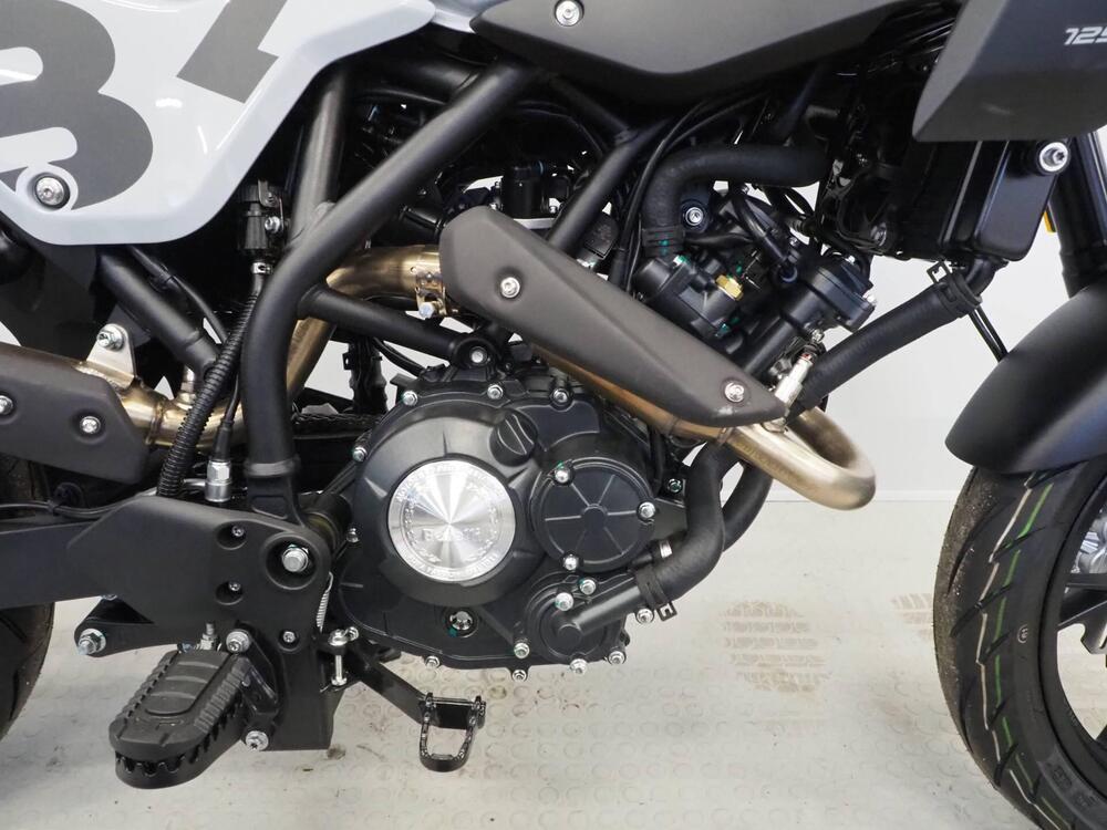 Benelli BKX 125 S (2026) (2)