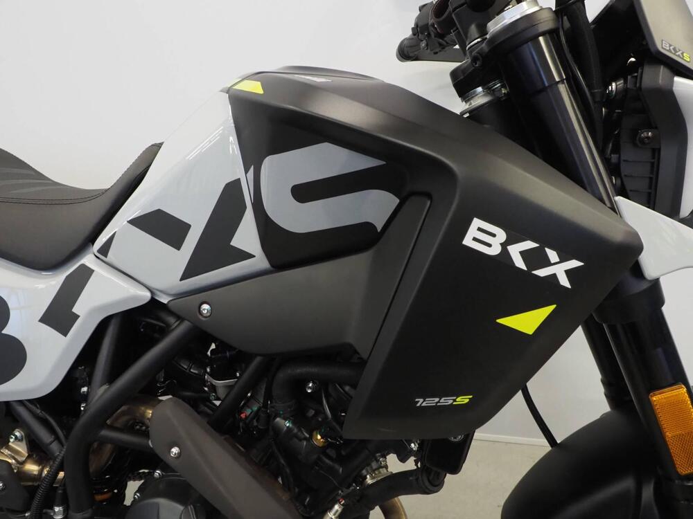 Benelli BKX 125 S (2026) (3)