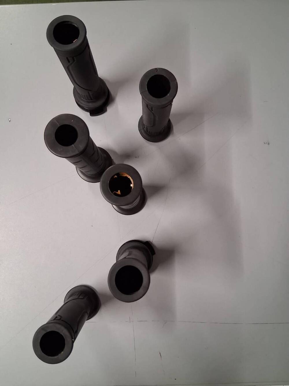 COPPIA MANOPOLE PER VARI MODELLI HONDA (3)