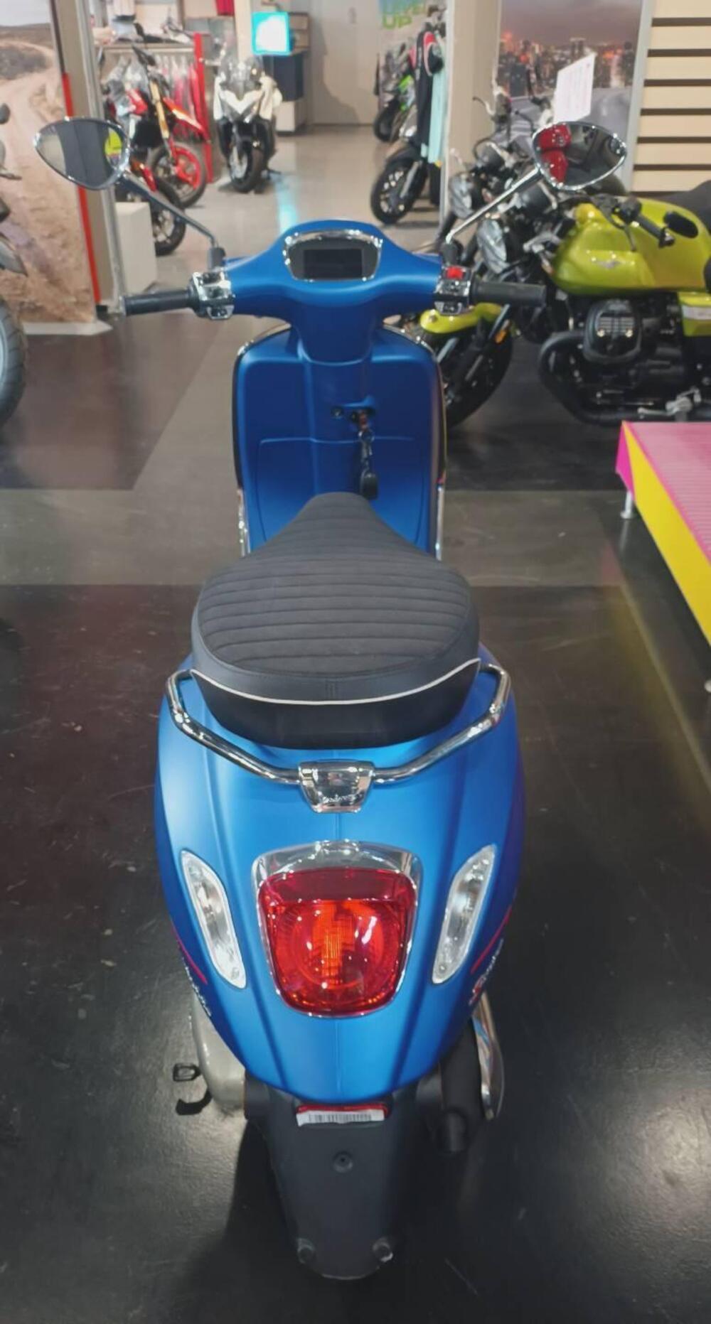 Vespa Sprint 150 3V Sport ie ABS (2021 - 22) (4)