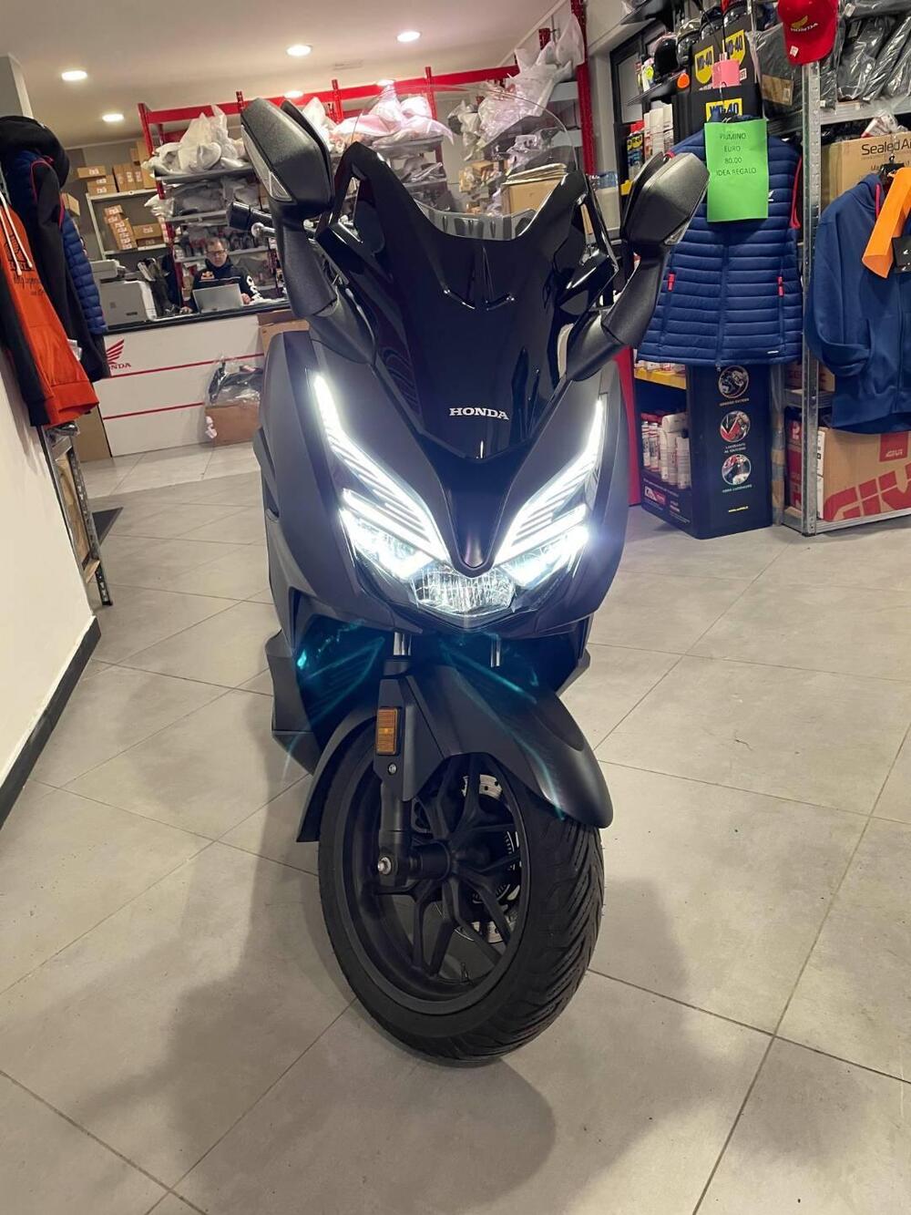 Honda Forza 125 (2022) (4)