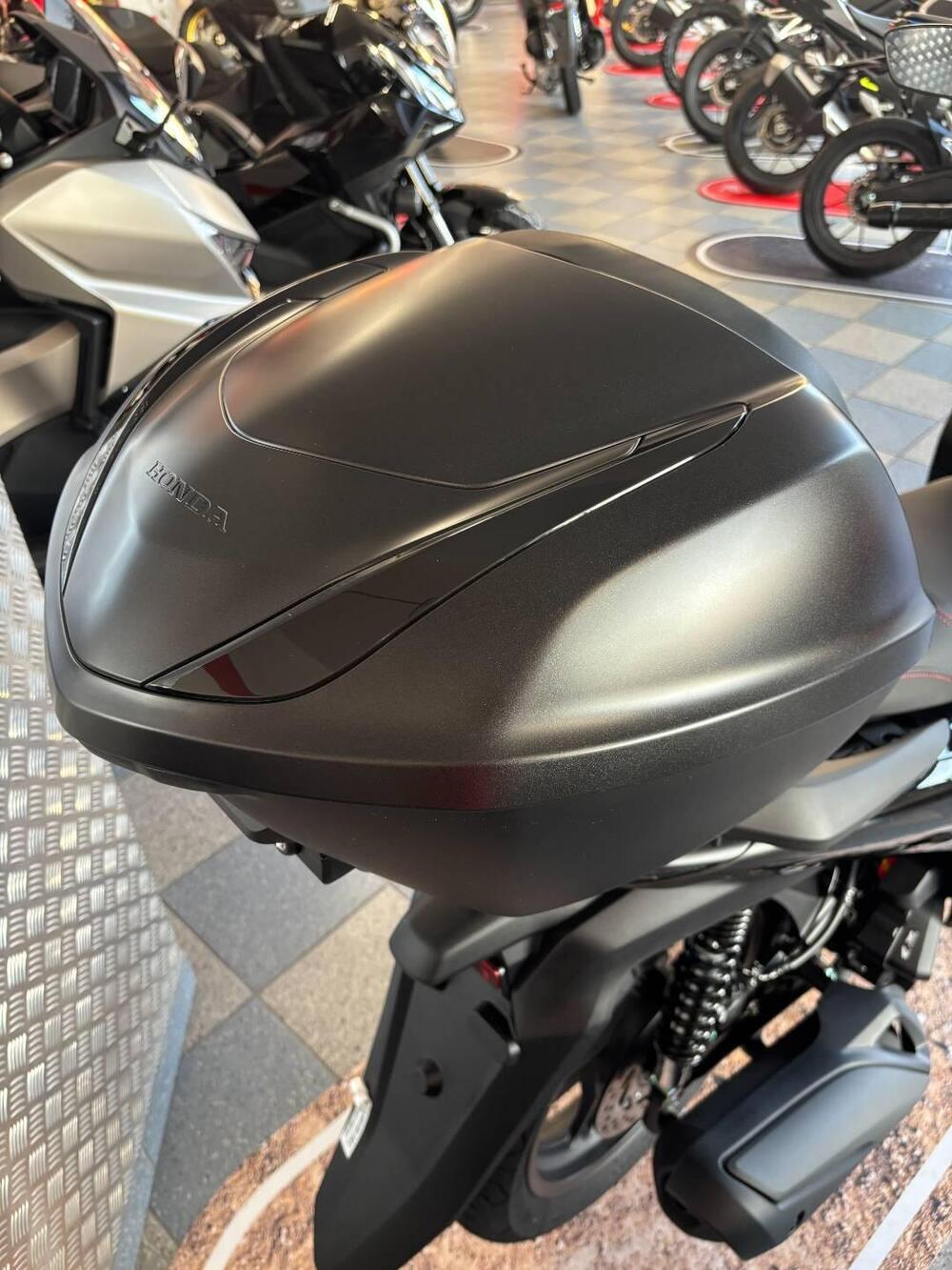 Honda SH 125 Sport (2026) (6)