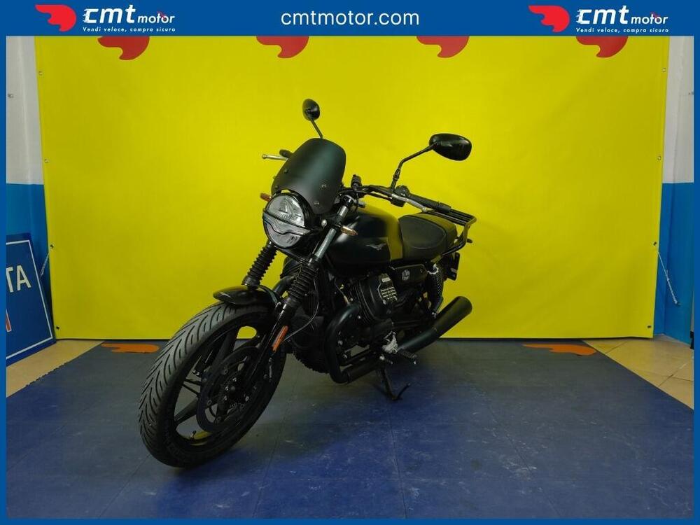 Moto Guzzi V7 Stone (2021 - 24) (2)