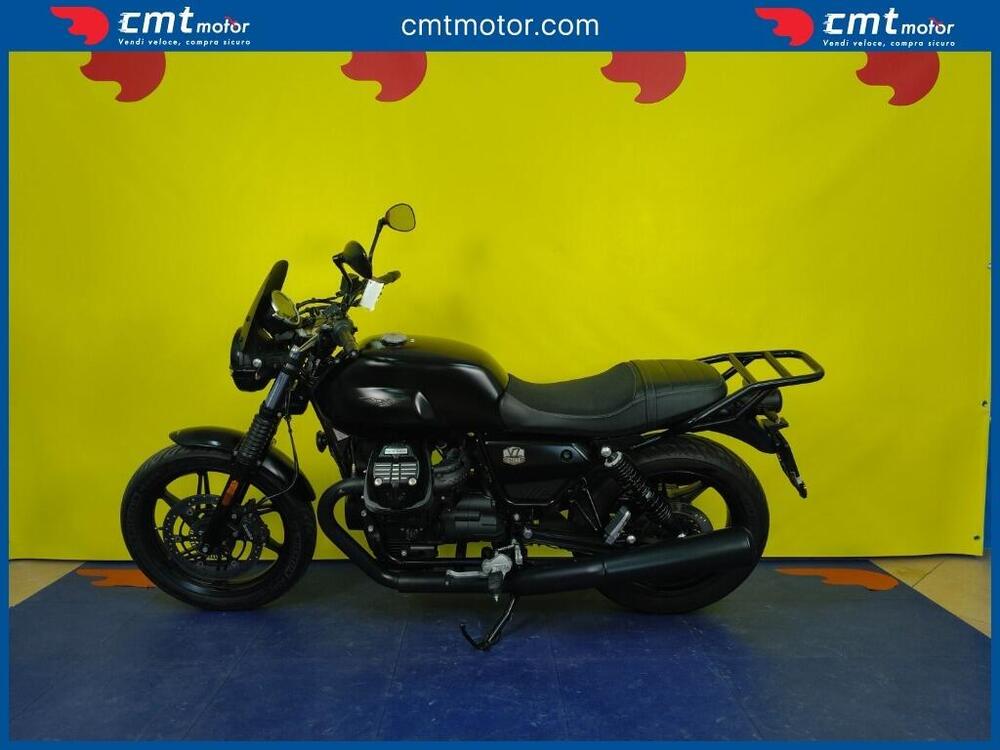 Moto Guzzi V7 Stone (2021 - 24) (3)
