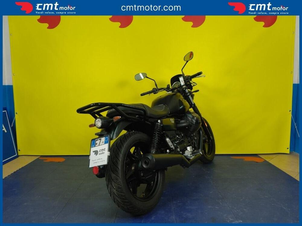 Moto Guzzi V7 Stone (2021 - 24) (4)