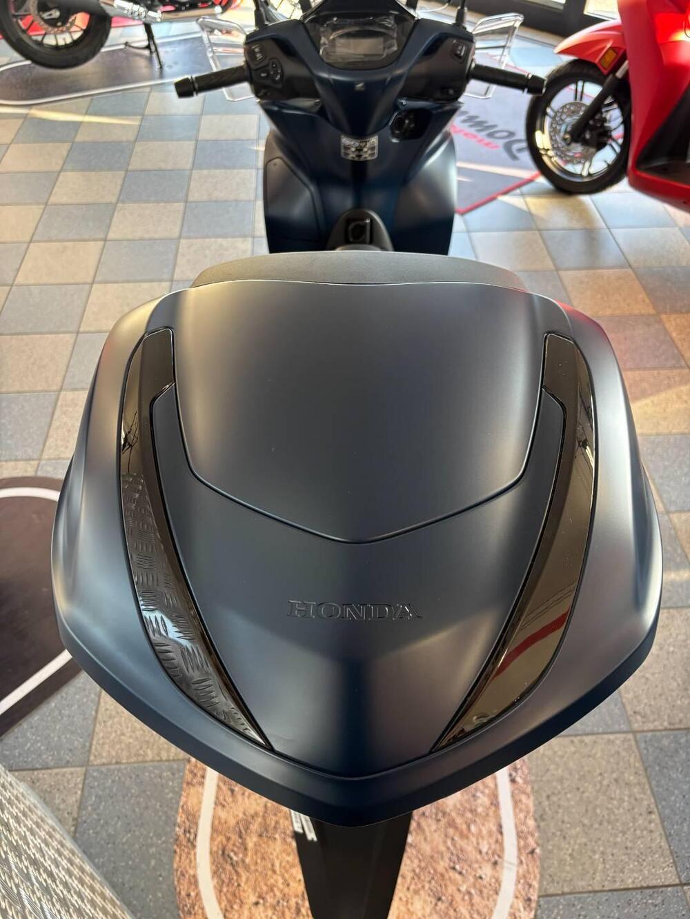 Honda SH 125 (2026) (6)