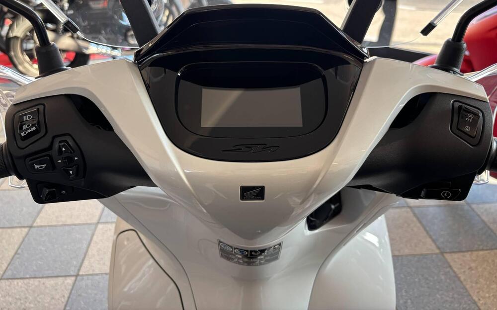 Honda SH 150 (2026) (7)