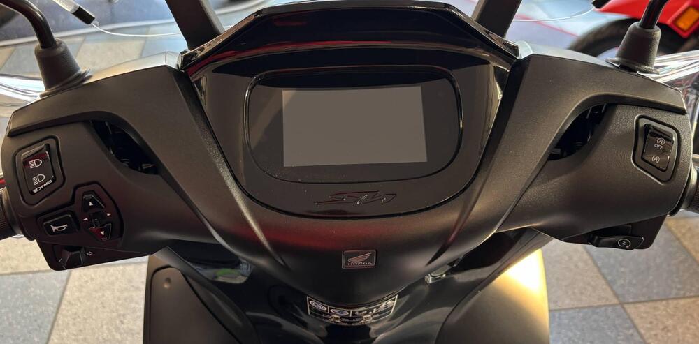 Honda SH 150 Sport (2026) (7)