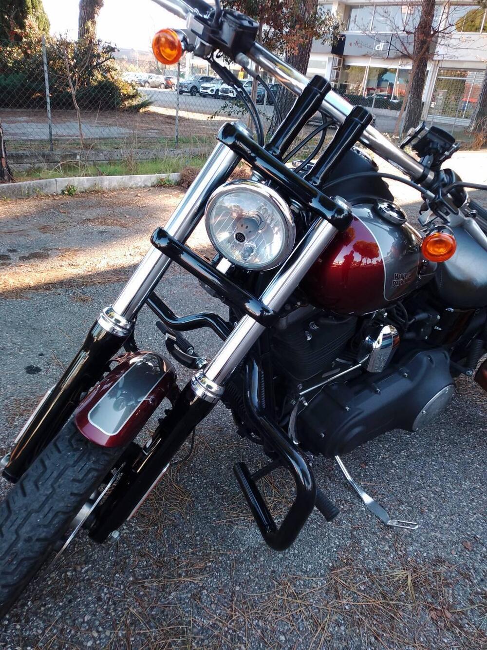 Harley-Davidson 1690 Street Bob Special (2015 - 16) - FXDB (3)