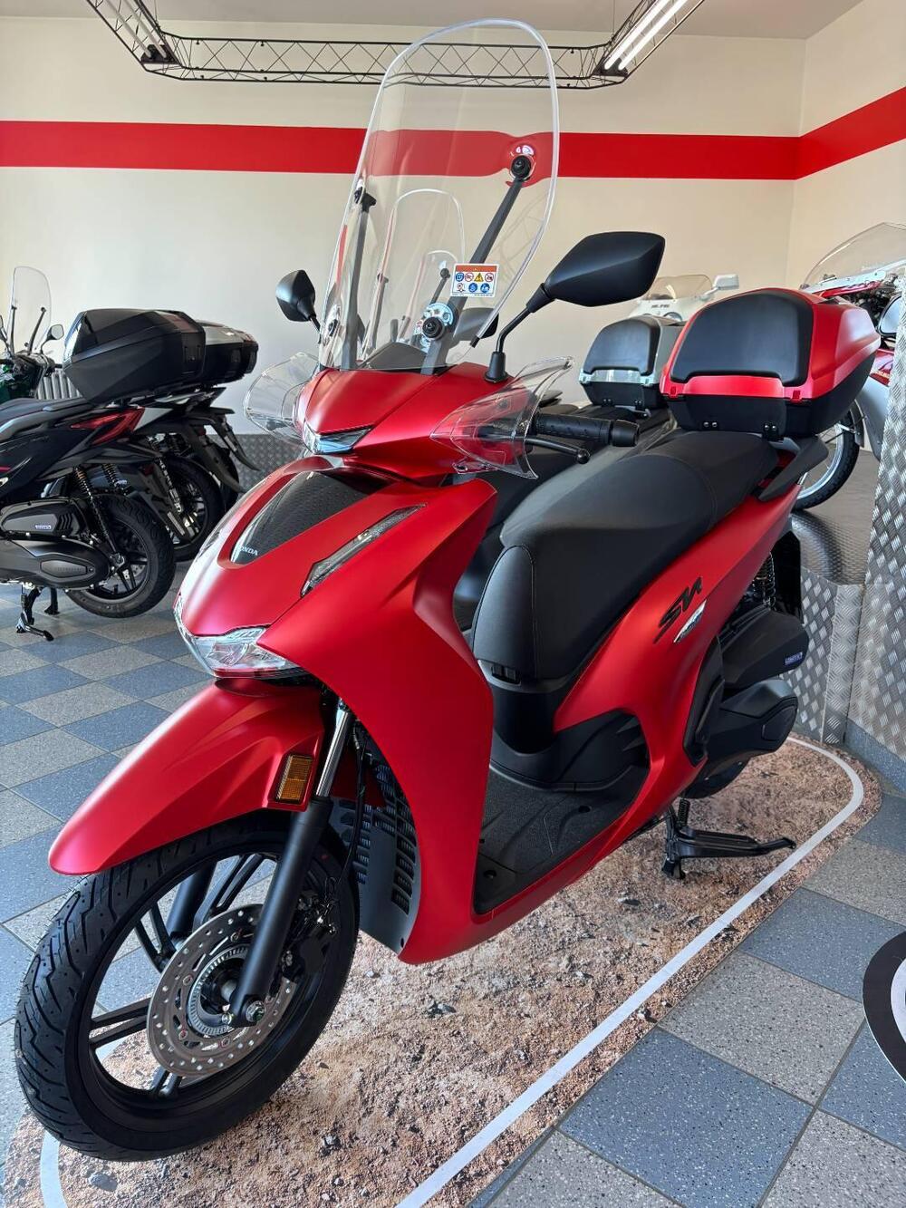 Honda SH 350i GT (2025 - 26) (3)