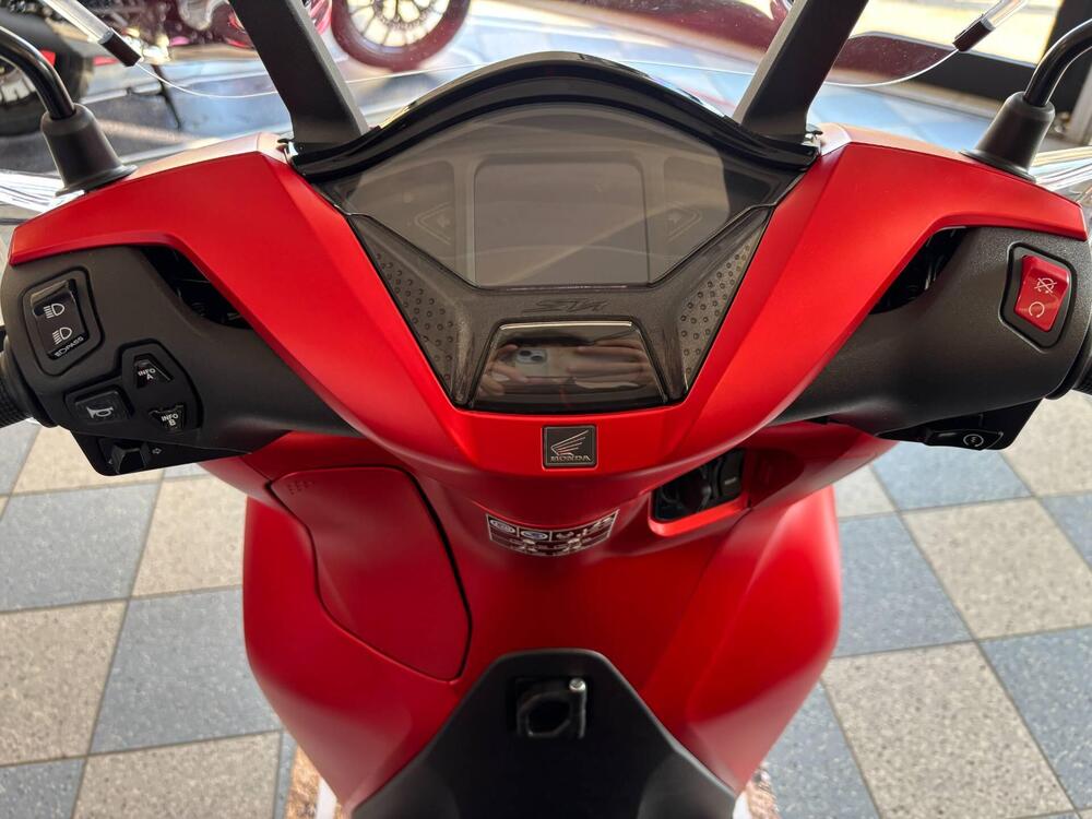 Honda SH 350i GT (2025 - 26) (7)