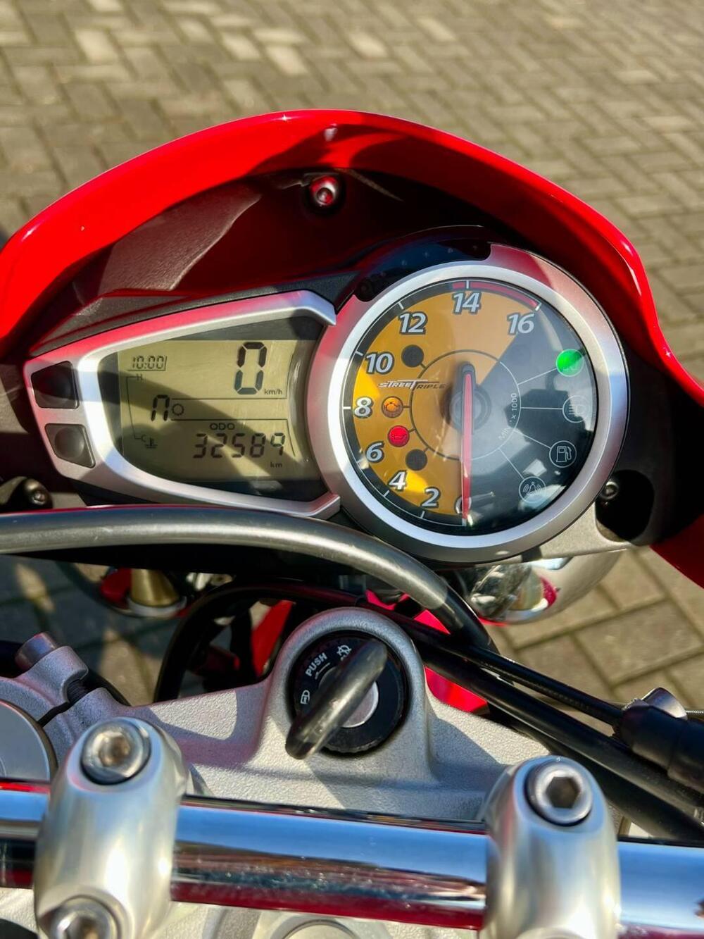 Triumph Street Triple (2007 - 12) (5)