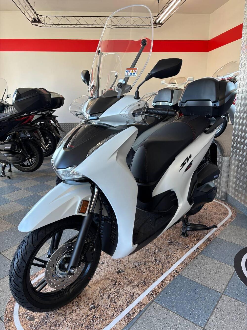 Honda SH 350i Sport (2025 - 26) (3)