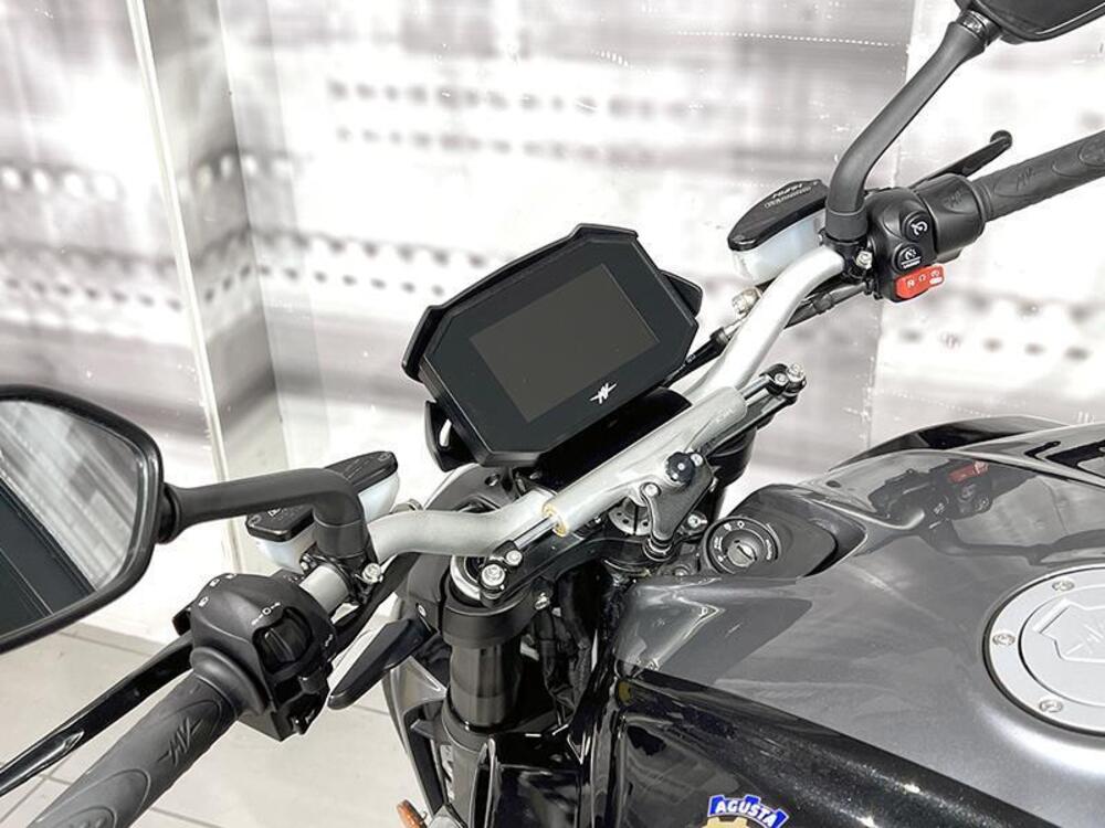 MV Agusta Brutale 800 RR (2021 - 25) (6)