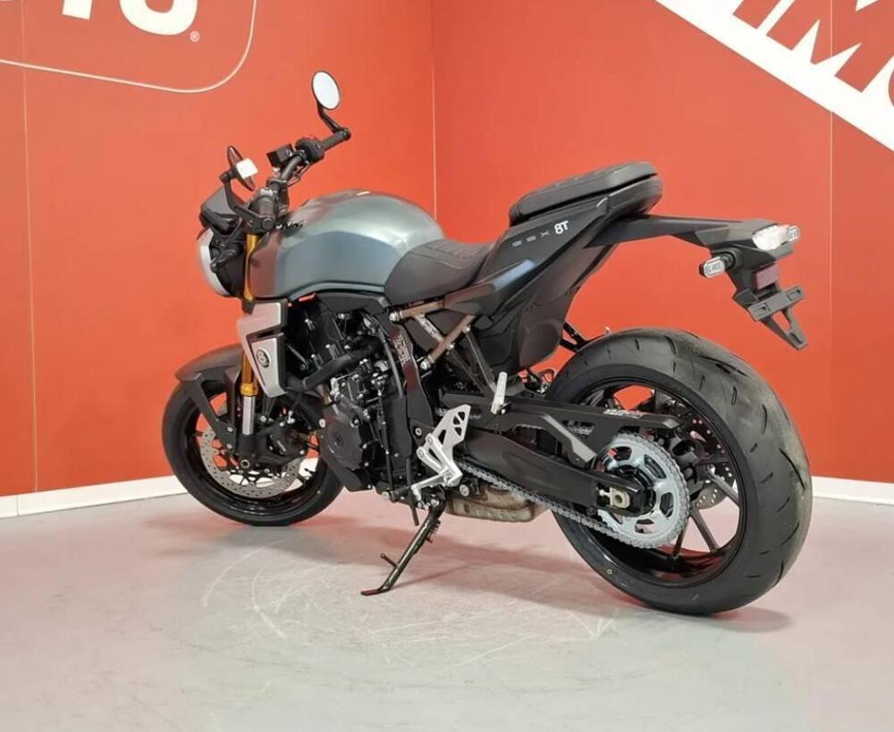 Suzuki GSX-8TT (2025 - 26) (5)