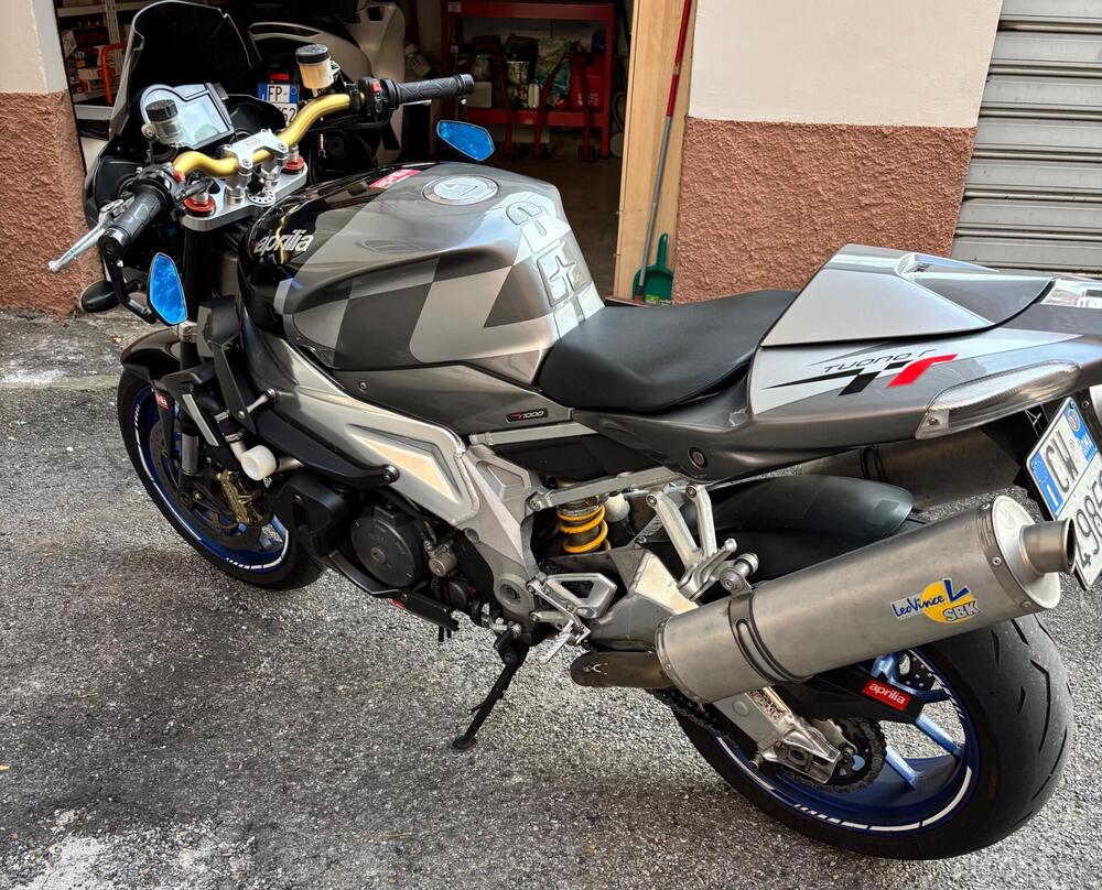 Aprilia Tuono 1000 R (2006 - 10) (3)