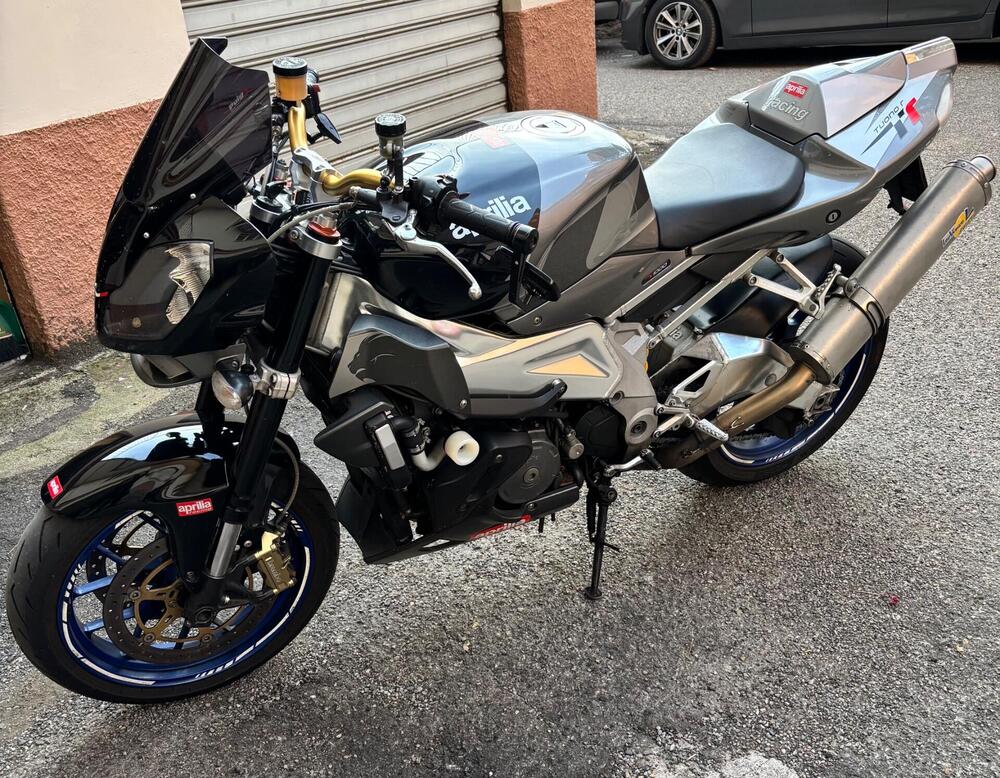 Aprilia Tuono 1000 R (2006 - 10) (4)
