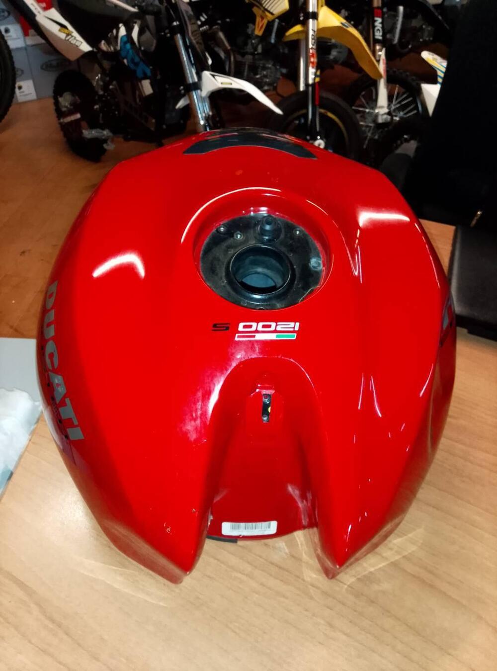 Serbatoio Monster 1200 anno 2016 Ducati (5)