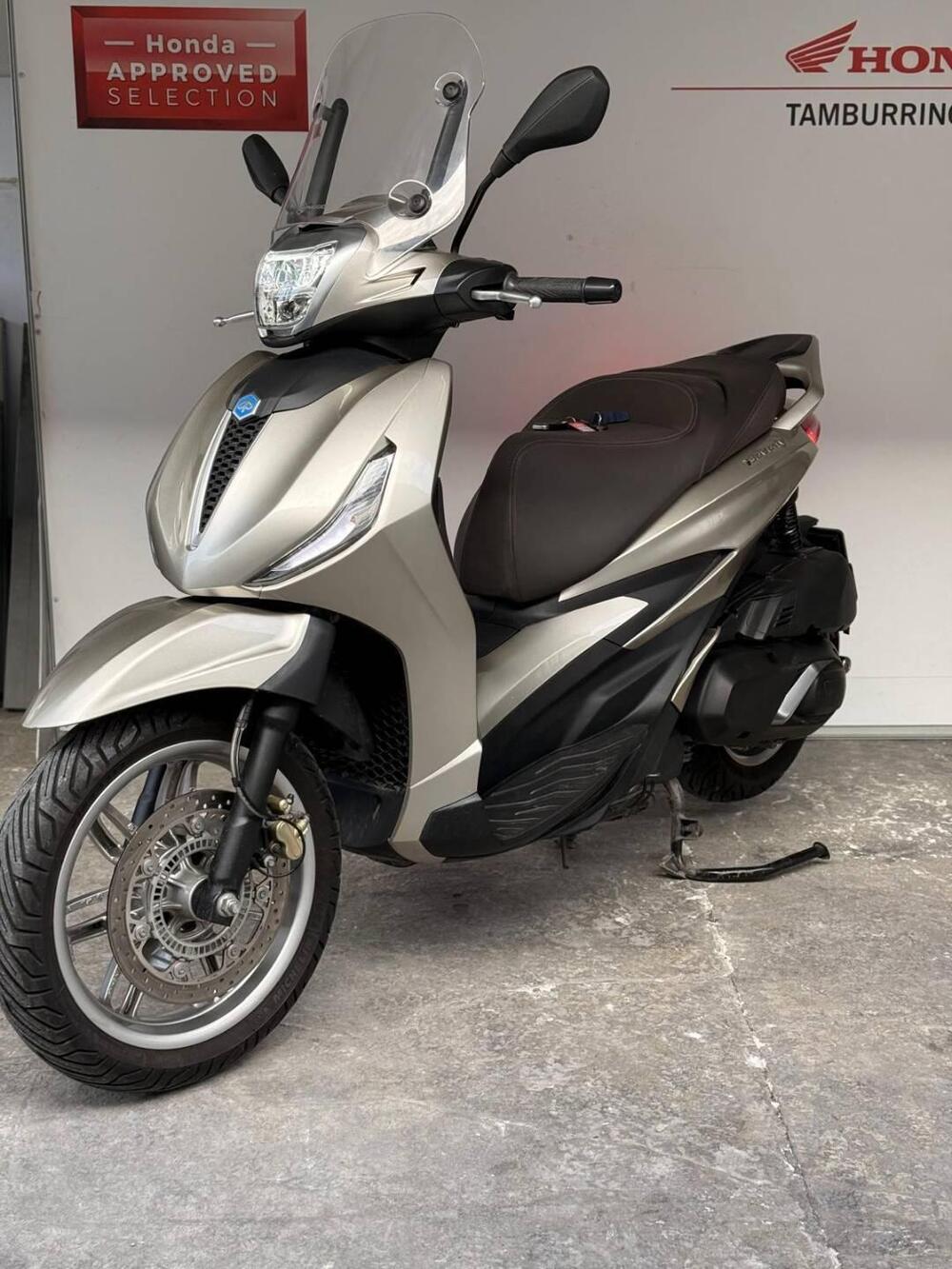 Piaggio Beverly 400 ABS-ASR (2021 - 24) (7)