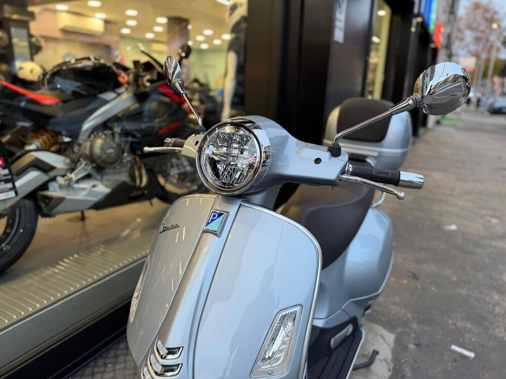 Vespa GTS 300 Hpe (2021 - 22) (11)