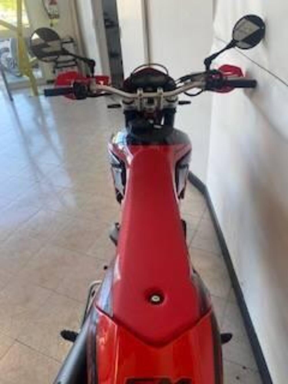 Swm SM 125 R (2025 - 26) (11)