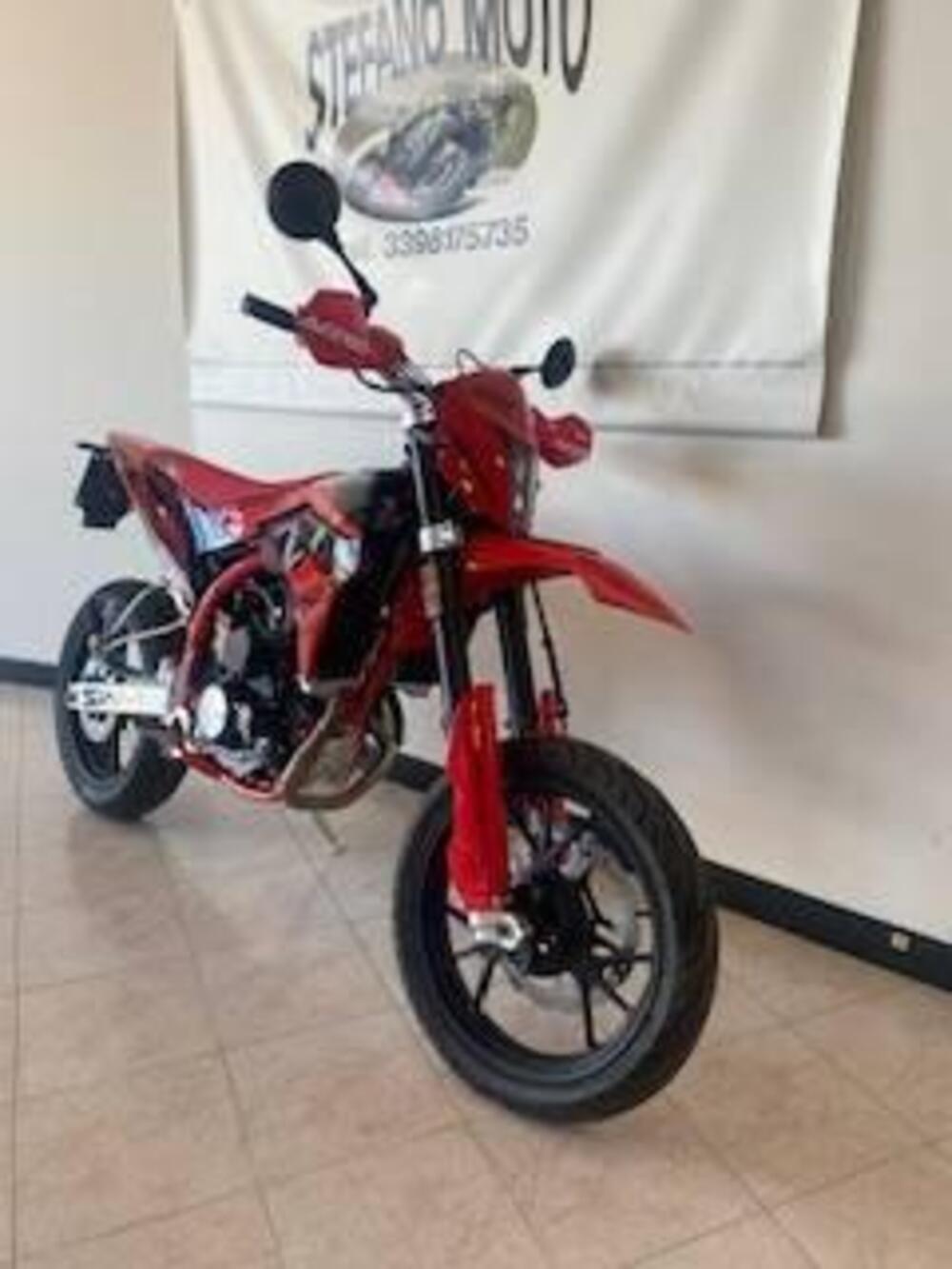 Swm SM 125 R (2025 - 26) (4)