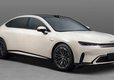 Smart #6 PHEV: prime immagini della nuova ibrida plug‑in e 234 km di autonomia elettrica