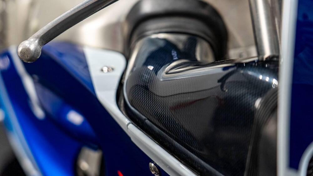 Suzuki GSX-R 750 SRAD (19)