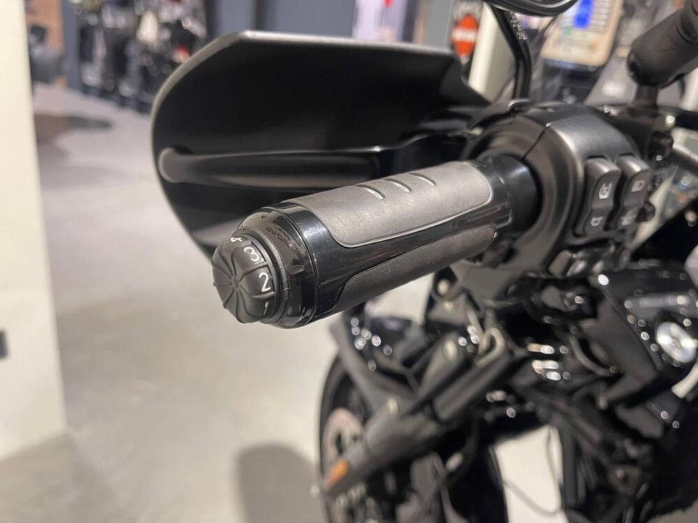 Harley-Davidson Road King Special (2021 - 25) (13)