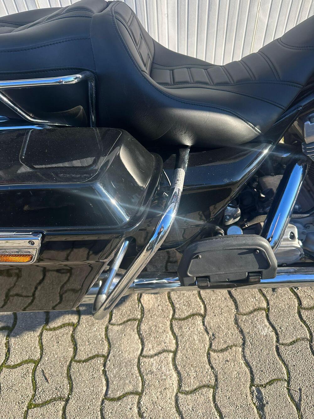 Harley-Davidson 1450 Electra Glide Standard (2001 - 03) - FLHT (11)