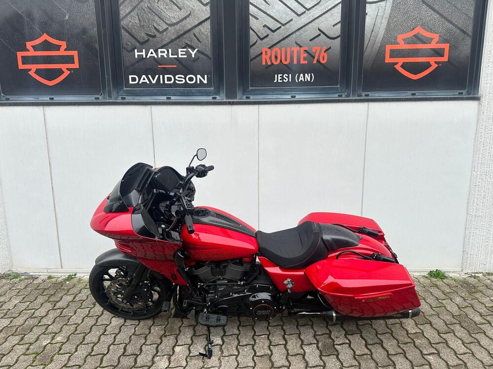 Harley-Davidson CVO Road Glide ST (2025) (8)