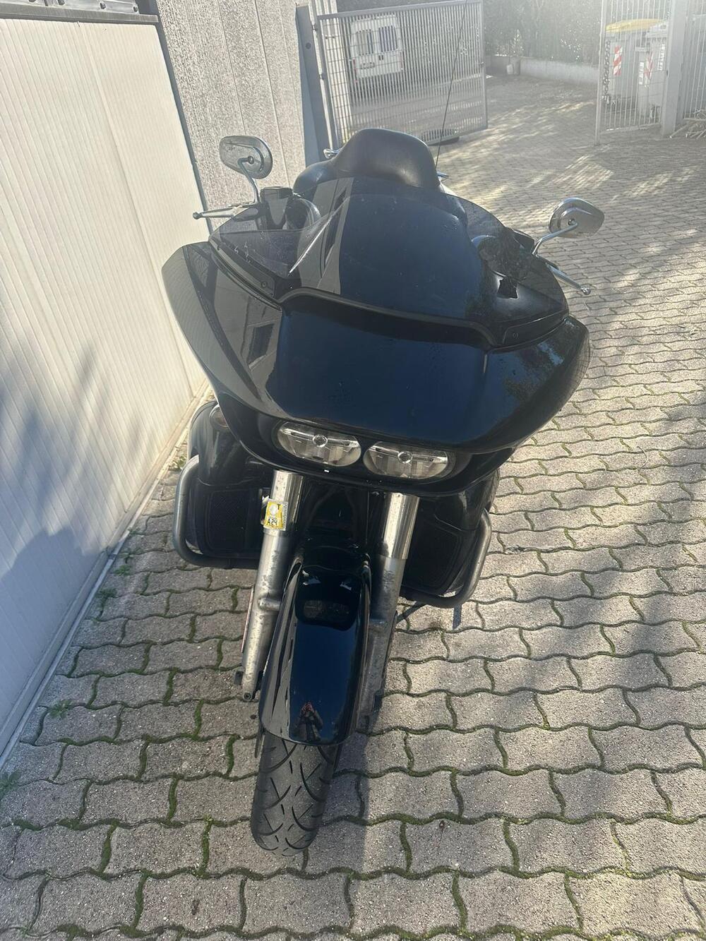 Harley-Davidson 1690 Road Glide Ultra (2015 - 16) - FLRTU (11)