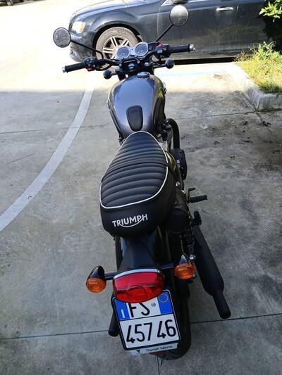 Triumph Bonneville T120 (2021 - 25) usata