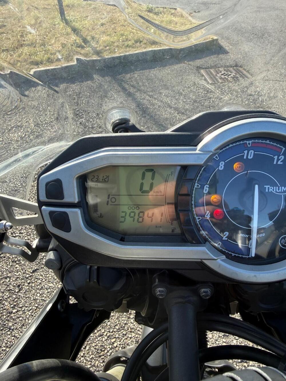 Triumph Tiger 800 XC (2011 - 12) (7)